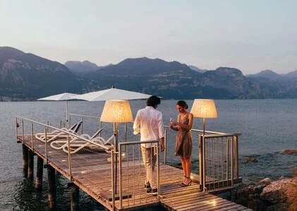 Hotels right at Lake Garda ✱ Hotels with private beach